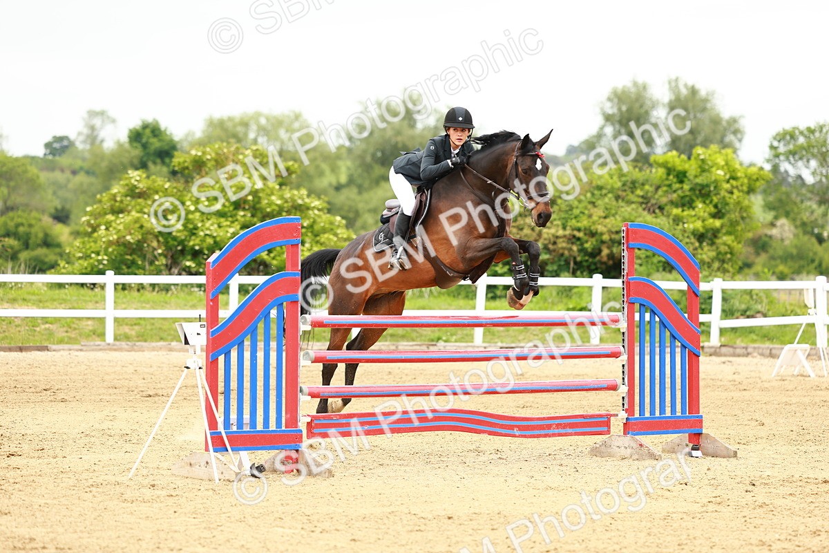 SBM_001002 - Class 5 - Senior Foxhunters - 1.20m