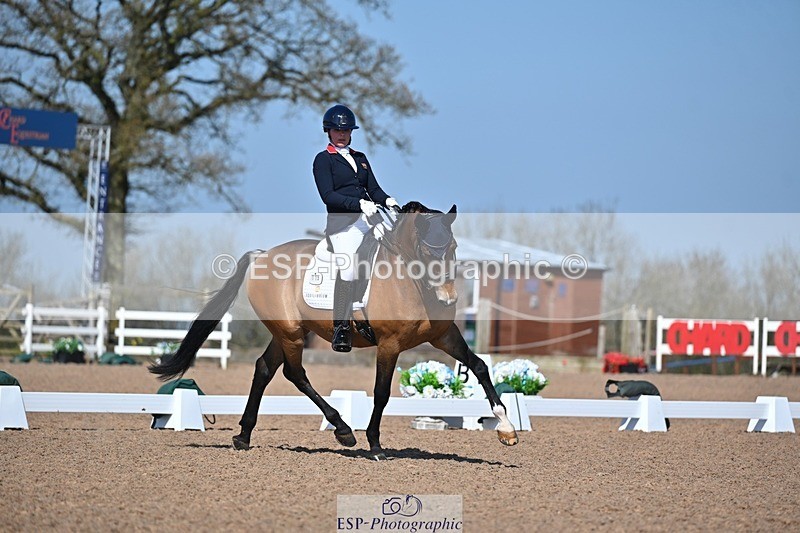 250405-105603-10057 - 115-Isla.Sully-Vagabond.De.Massa