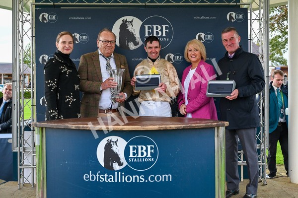 131023-Race 3-Apiarist-7877 - Race 3 3.15pm British EBF £100,000 Final