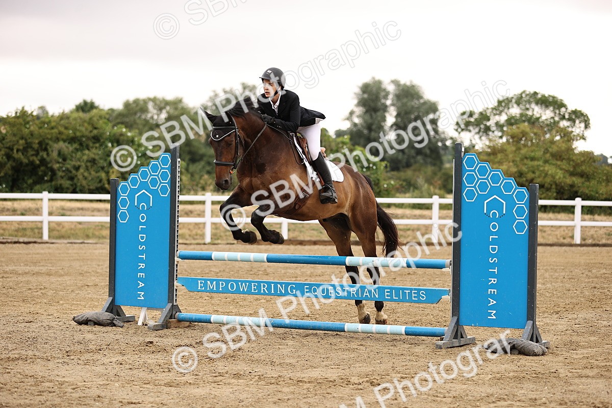 SBM_024327 - Class 8 - Clear Round