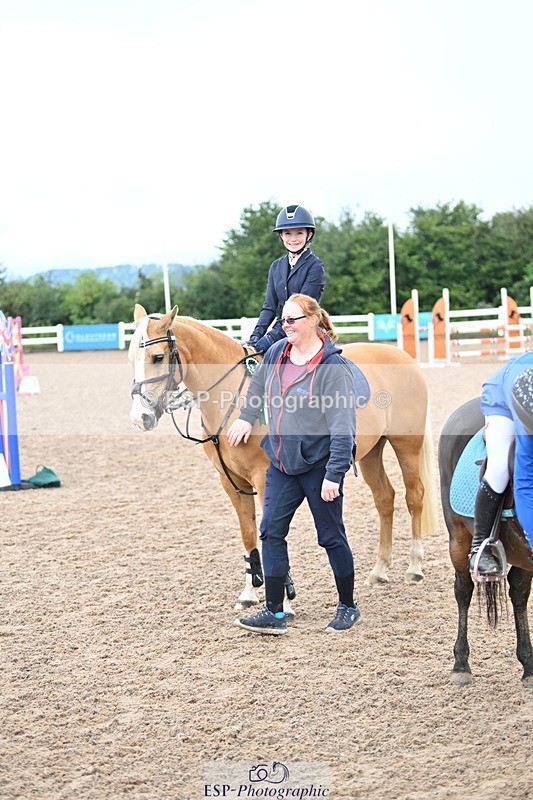 240908A-114336-03453 - Cls 18 A&B Pony Brit Nov & 80 Opern