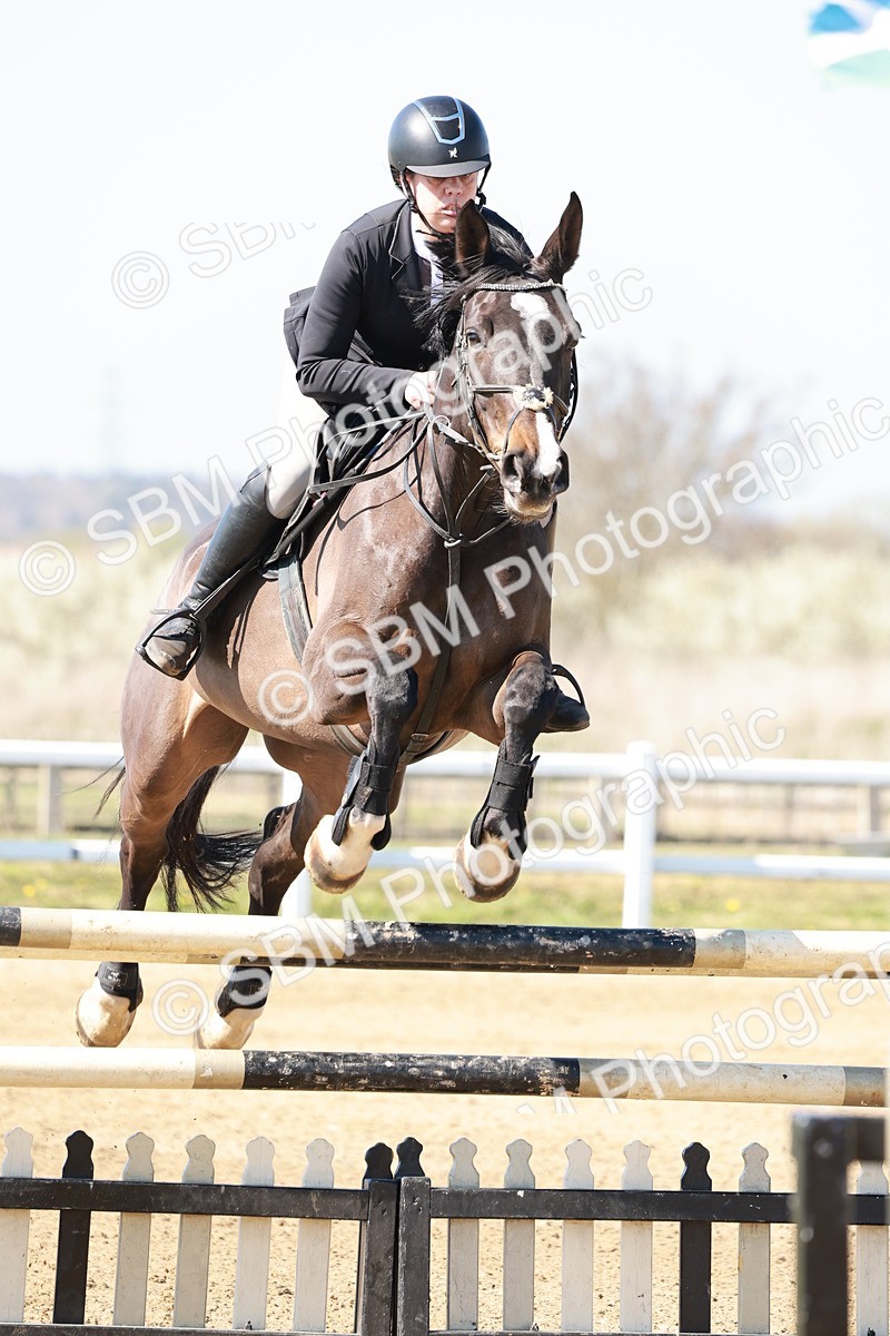 SBM_004334 - Class 17 - Senior Newcomers - 1.10m