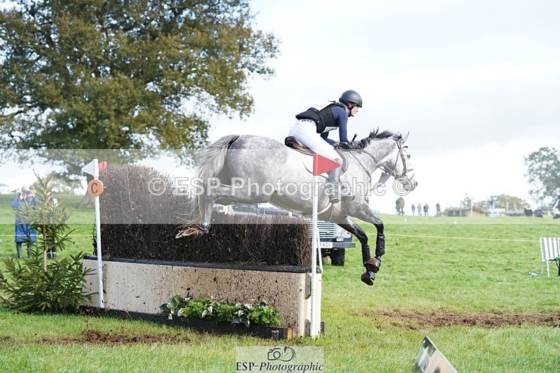 231021-140720-19197 - 451-THE.GREY.DANCER-Alice.Sandiford-SC+XC