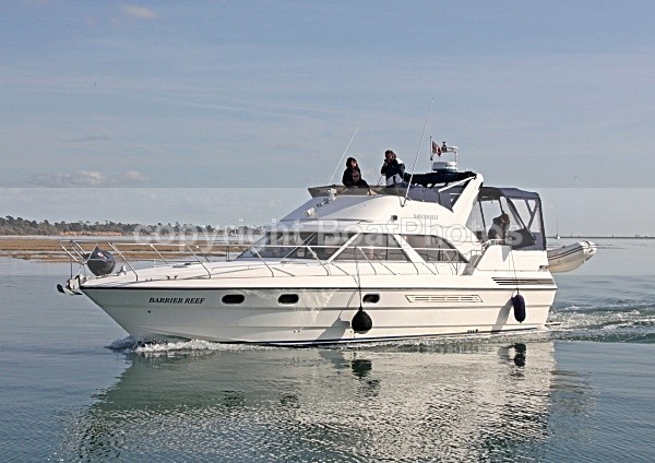 091018 BARRIER REEF IMG_3387 - Flybridge Cruisers