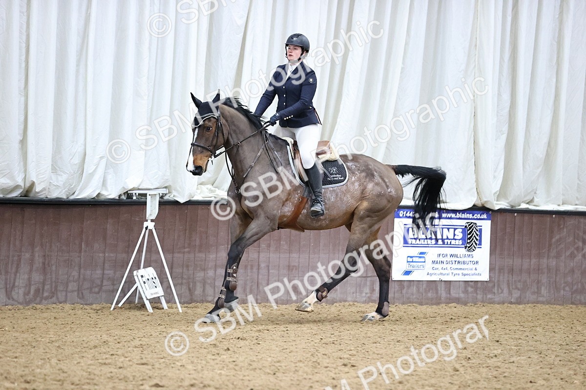 SBM_001558 - Class 4 - Senior Newcomers - 1.10m Open