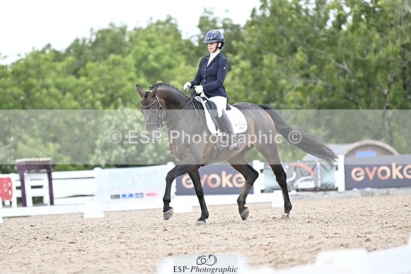 250907-165628-10817 - 113-Nicole.JahanshahiVirtual.Attraction