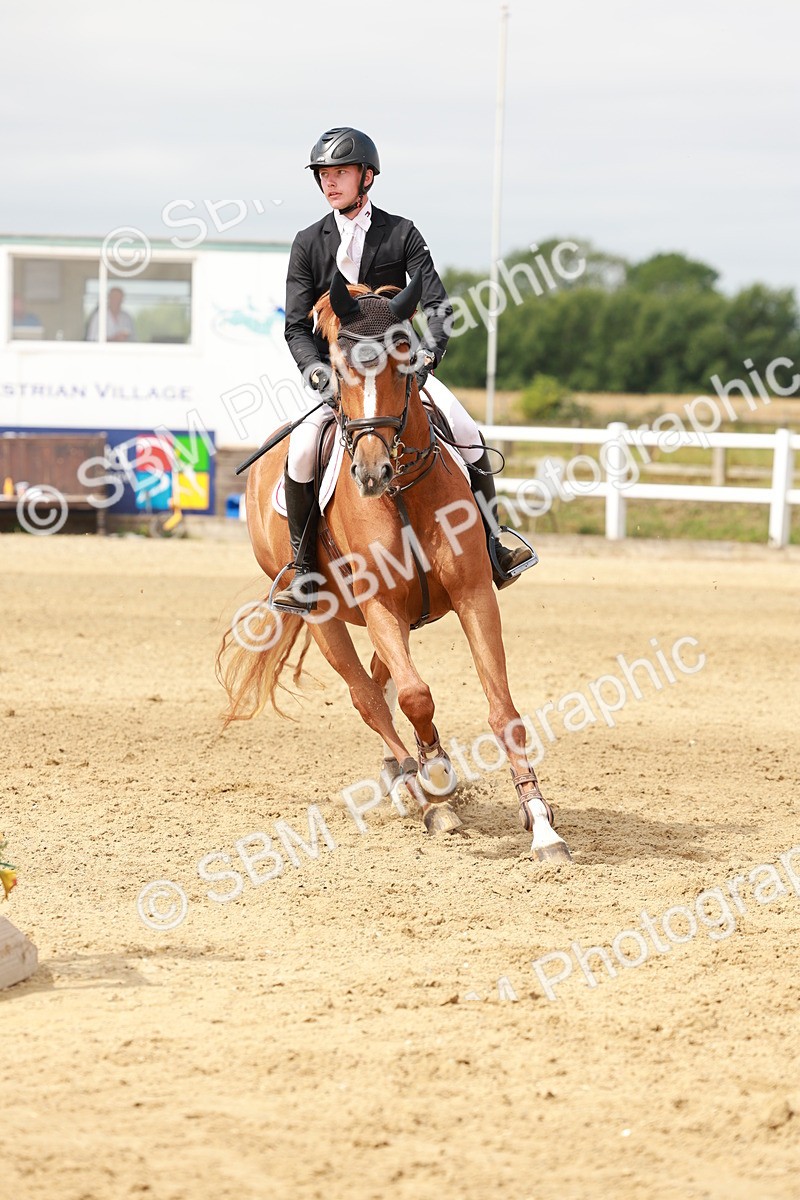 SBM_016931 - Class 20 - Senior Newcomers - 1.10m