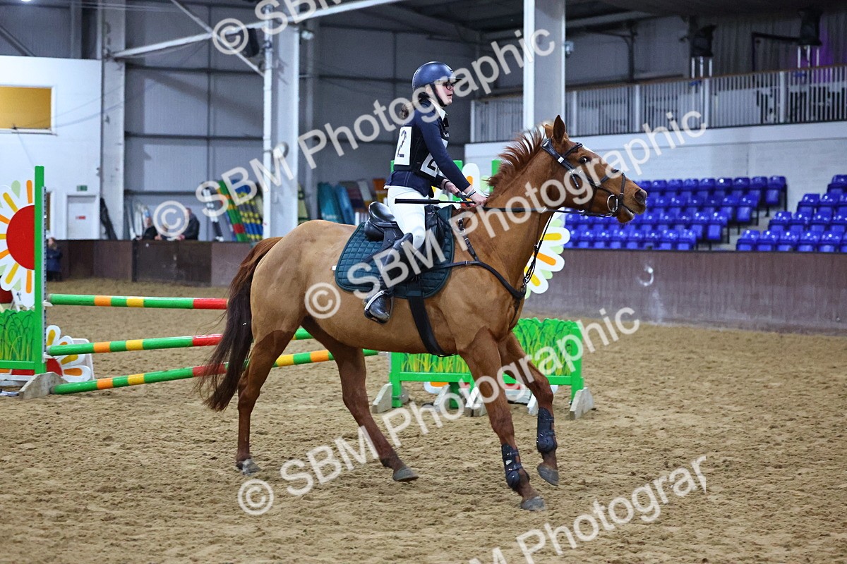 SBM_002629 - Class 6 - Holly & Ivy Stakes - 90cm