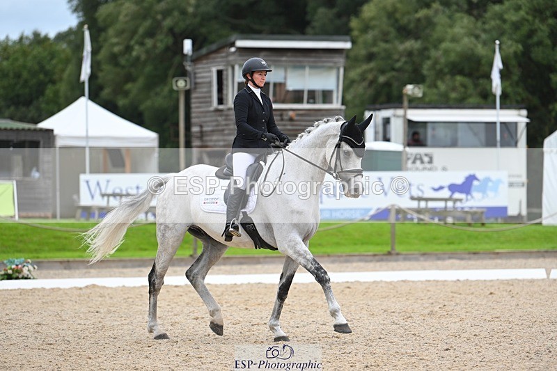 230813-174403-08724 - Cls 14 Medium Silver 16.45 to End