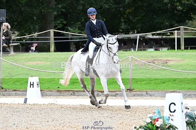 231019-152727-04484 - 063-TOMGAR.GRACE-Annie.Smith-DR