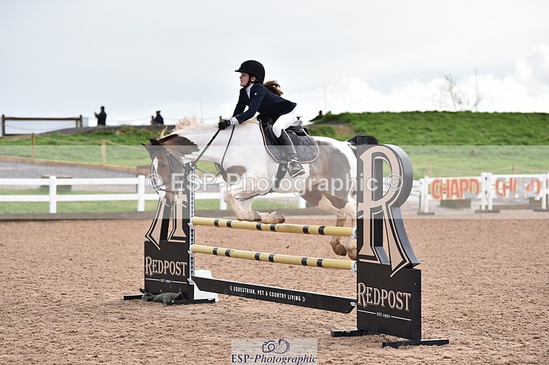 231203A-113318-00902 - Cls 4 Newcomers & 1m Open