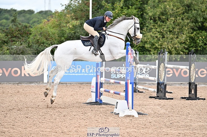 250820B-131048-00715 - Cls 4 Newcomers and 1.10m Open