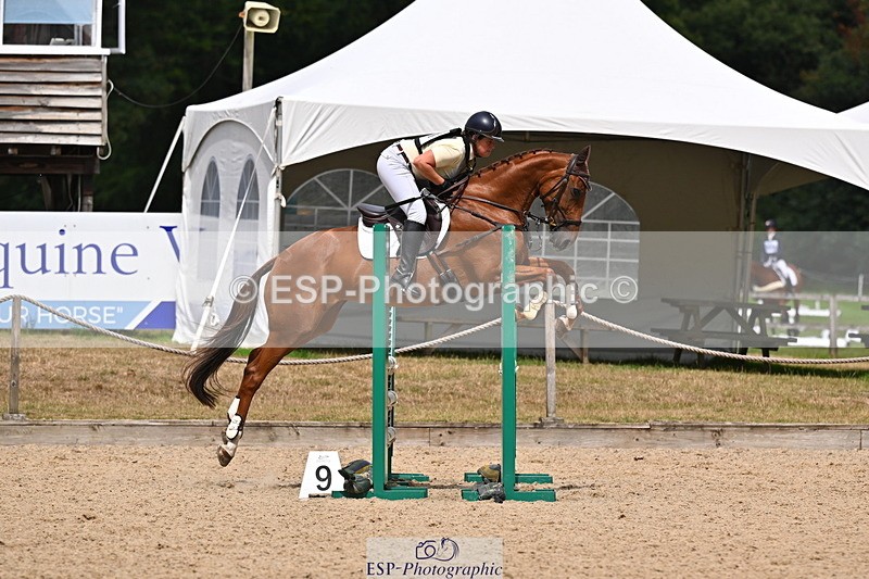 250802A-135427-05643 - F-261-Lizzie.Luxton-ROYAL.POINT.EMBER