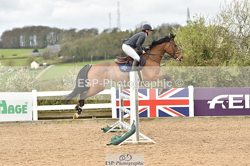 240403A-141452-00746 - Cls 4 Newcomers and 1.10m Open