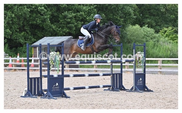 BPP_1207 - CLASS 6 FRI Senior Foxhunter/ 1.20m Open