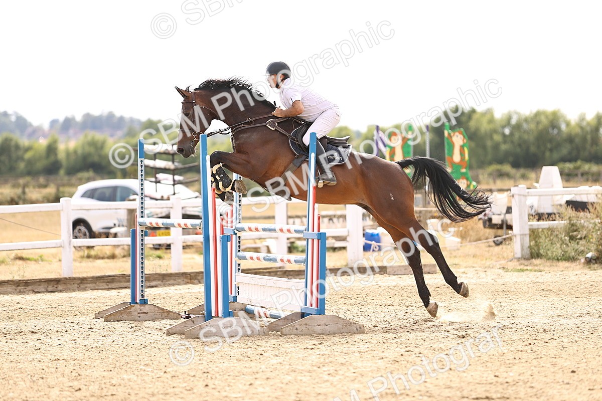 SBM_001580 - Class 6 - Senior Newcomers 1.10m