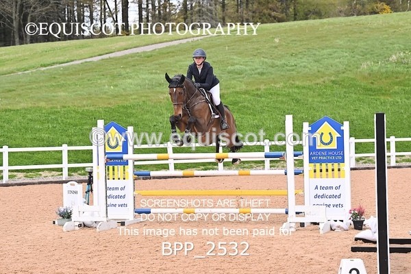 BPP_2532 - CLASS 7 - FRI - Senior Foxhunter/1.20m Open