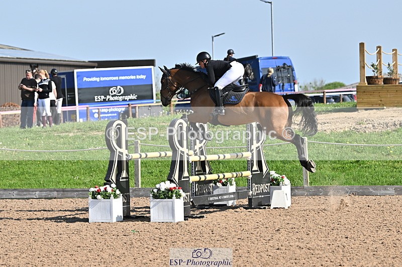 240509A-091501-00493 - Cls 8 Foxhunter