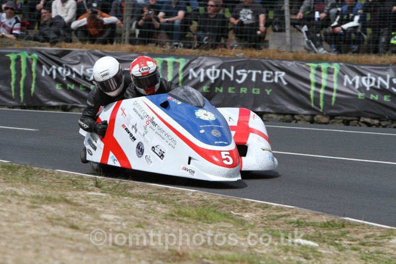 Conrad Harrison / Mike Aylott Shelbourne Honda / PRINTING ROLLER SE - Sure Sidecar Race 1