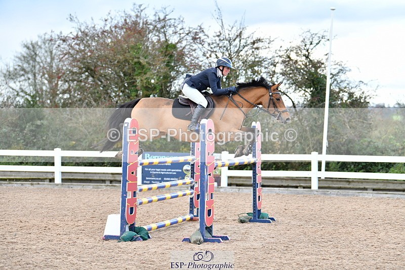 231110A-143148-00783 - Cls 6 Foxhunter & 1.20m Open