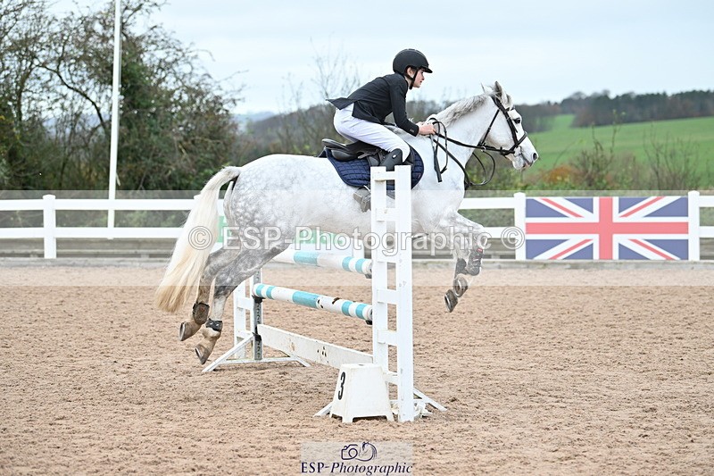 231119A-114025-05474 - Sun Cls 5 Newcomers & 1m Open