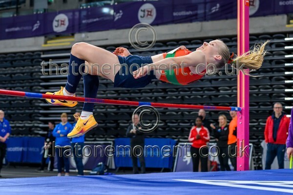 CEREL-916834 - Field Female