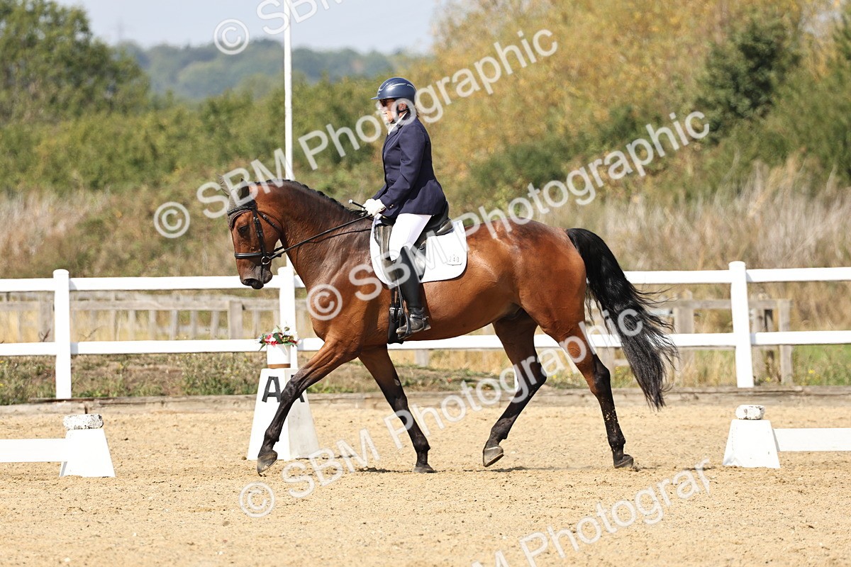 SBM_018585 - Class 16 - Novice 5 - 12.08-13.11