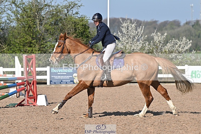 250409-094442-00024 - Clear round, Brit Nov & 90 open