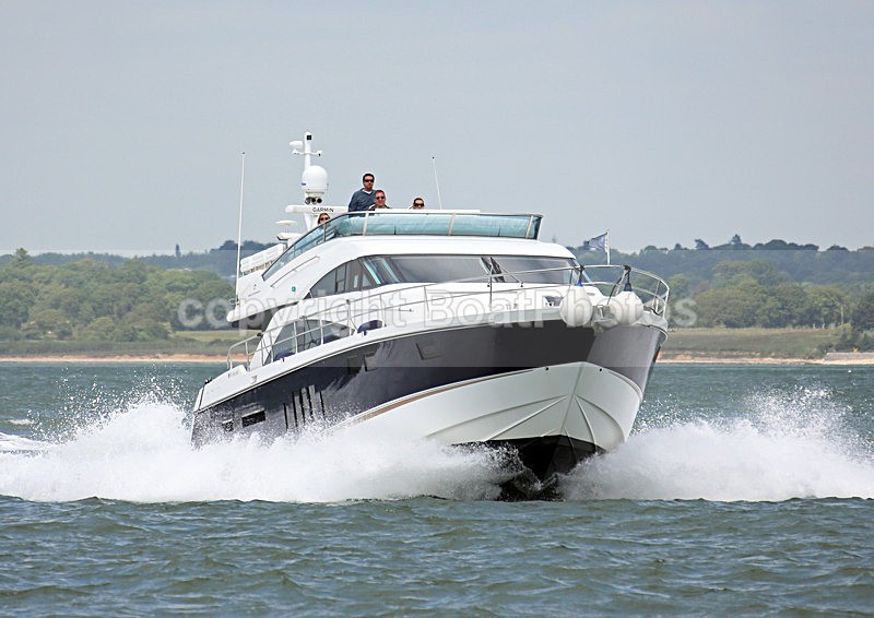 130609 FAIRLINE SQUADRON WT7A2337 - Flybridge Cruisers