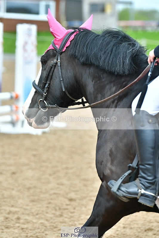 230513A-125905-00945 - Cls 34+35 Club 60cm