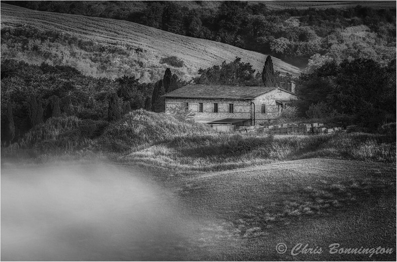 Clearing mist - Tuscany - Landscapes - Mono