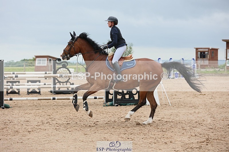 250524-102910-04223 - Cls 13  A&B 1.05m & 1.10m open