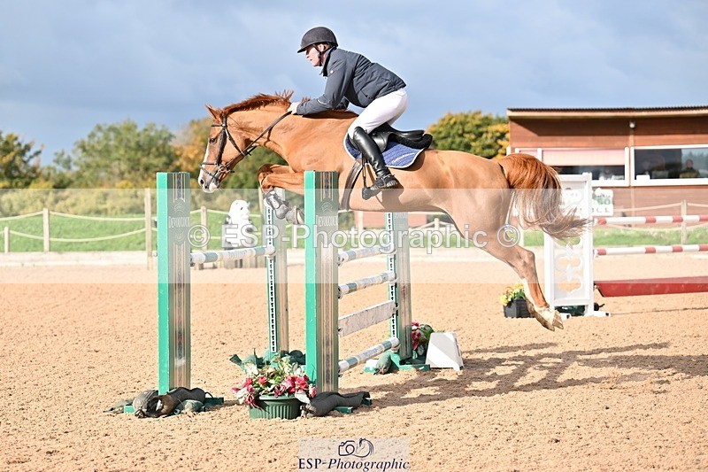 251005-101943-02731 - Cls 15 Foxhunter and 1.20m