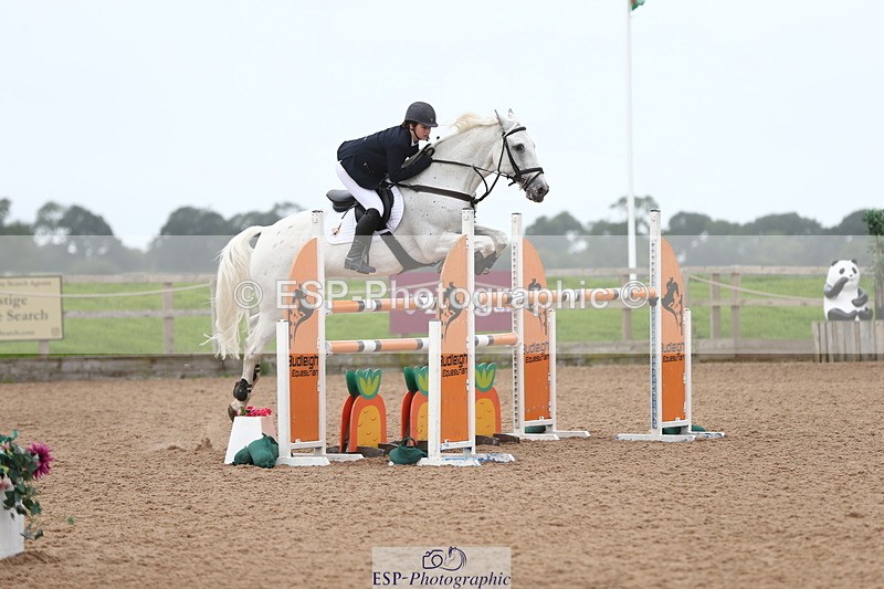 230812A-121206-08847 - Cls 32 Foxhunter