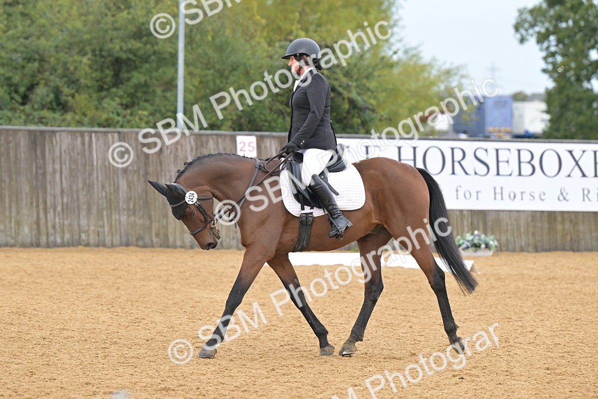 SBM_02305 - D2 - Small Tour Championship Intro 2