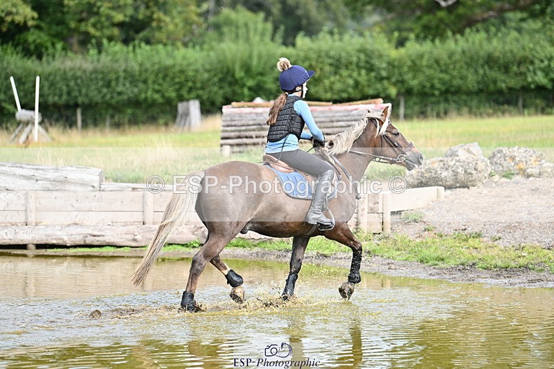 250821B-105541-00251 - Group C - Laraine