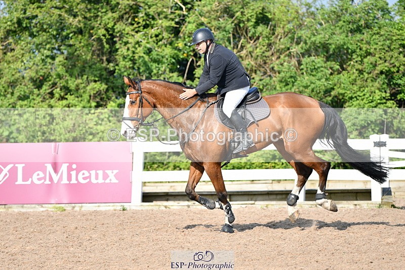 240512A-085800-17037 - Cls 39 British Novice and 90cm Open