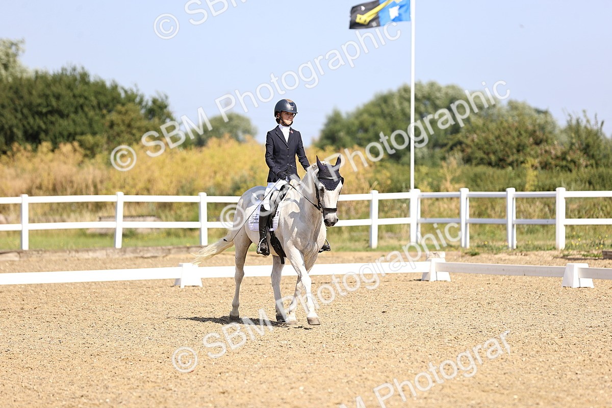 SBM_009222 - Novice 5 - 9.50-10.53