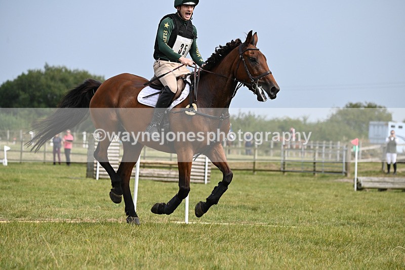 WJ6_1926 - 60cm XC Time 13:54 to 14:20