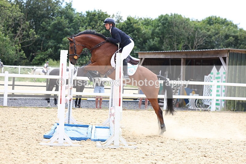 3E7A6304 - Class 8: Senior Newcomers/1.10m open