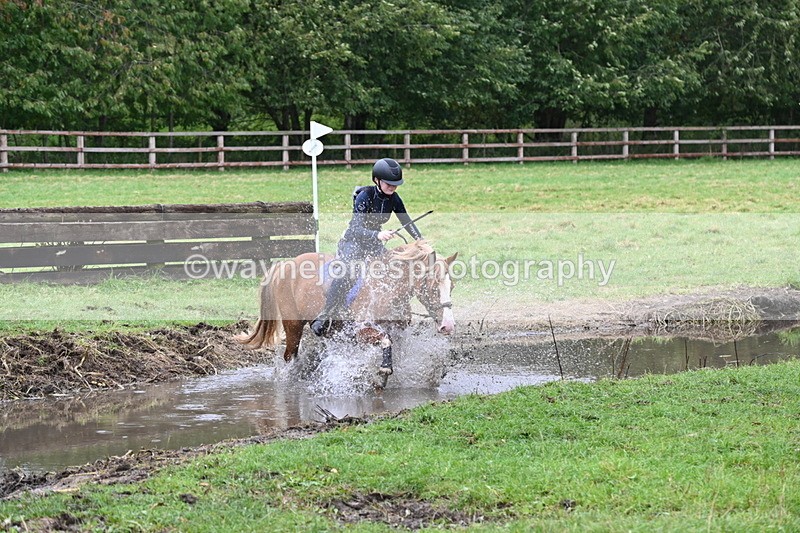 WJ6_5910 - Time at Photographer 12:31 to 12:40