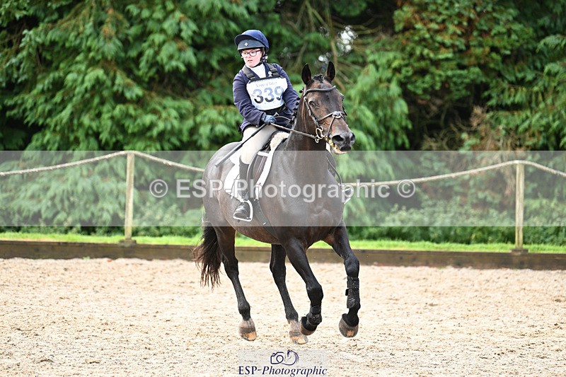 240824X-110040-25050 - 70cm Round 2 10.30 to 12.10