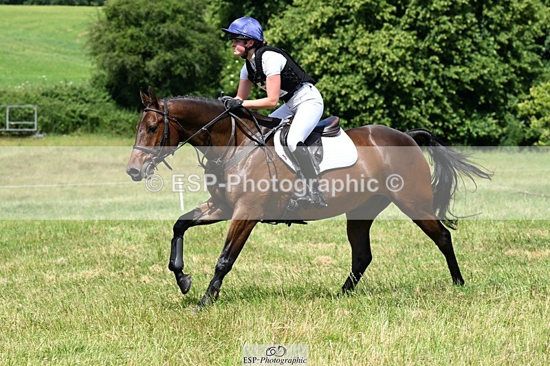 240629X-113525-0520 - 010-Georgie_Selley-VICARSTOWN_VICTOR