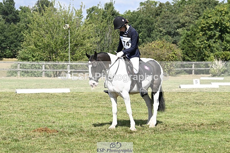 250822A-113002-22258 - DR 11.00 to 12.00