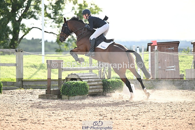 240913A-170129-05259 - Cls 19 Snr 1m Open Speed Derby