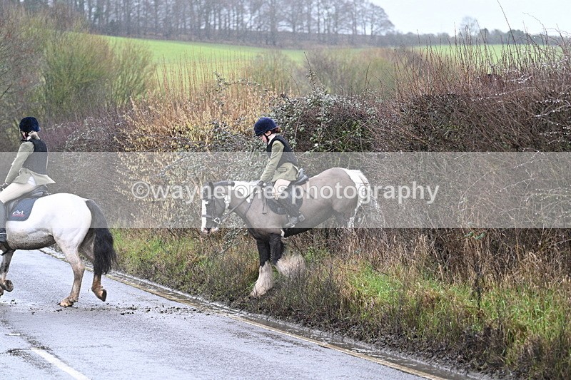 WJ7_7095 - Crossing A Camera