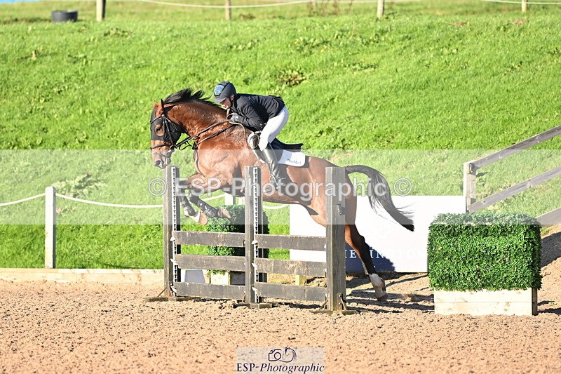 240912A-175225-02609 - Cls 7 Snr 90cm Open Speed Derby