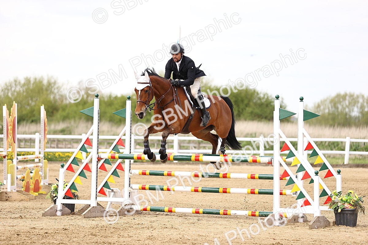 SBM_002397 - Class 11 - Senior newcomers - 1.10m