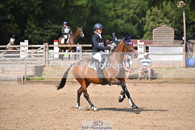 250802A-103728-00643 - B-067-Sophie.Parker-LANGALLER.LOVEDAY