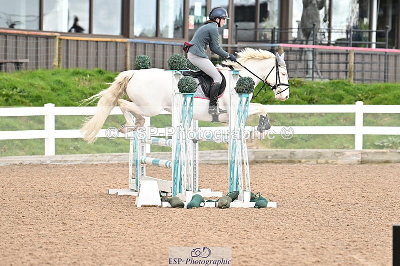 240310A-110324-02218 - Cls 4 Pony Discovery and 90cm Open